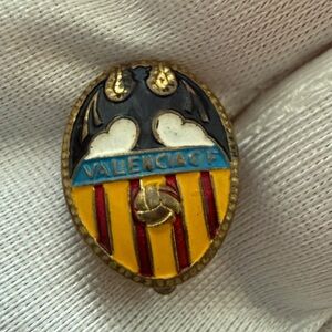 Valencia CF Enamel Crest Lapel Pin - Yellow, Red, Blue